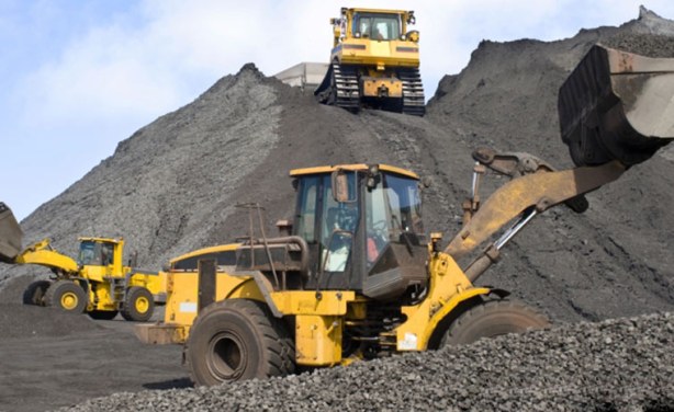 Zambia suspends issuance of mining licenses