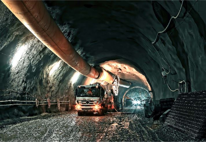 Managing risk in mining operations with Mineware systems