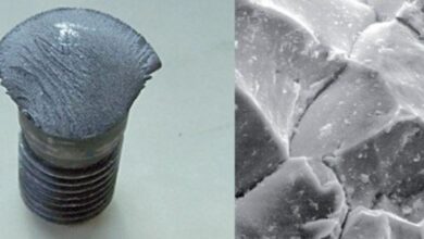 Reducing hydrogen embrittlement in high strength and high performance steels through vanadium microalloying