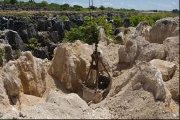 Lindian Resources has announced positive results from Kangankunde rare earths project in Malawi.  The firm said that early samples from its maiden drill program revealed continuous visible monazite from surface to current depth. Early results show a monazite content of 5.6% and a total rare earths oxide content of 2.6%.