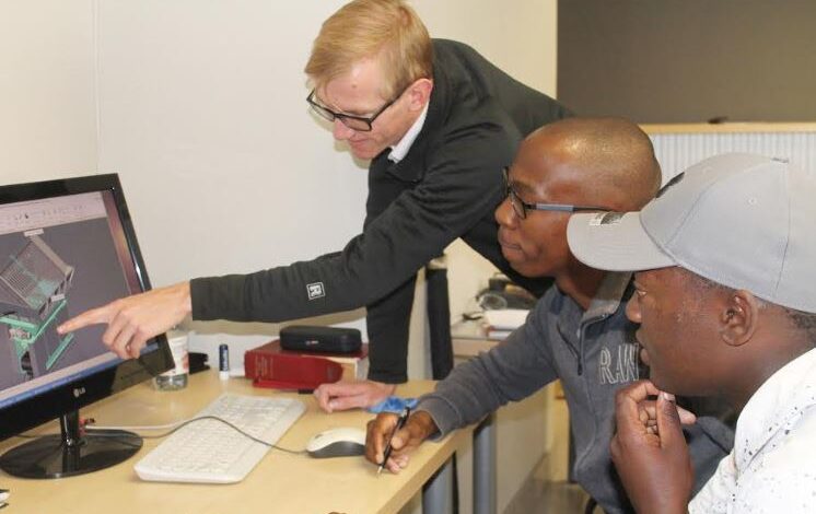 Pilot Crushtec honoured for giving graduates vital experiencePilot Crushtec honoured for giving graduates vital experience