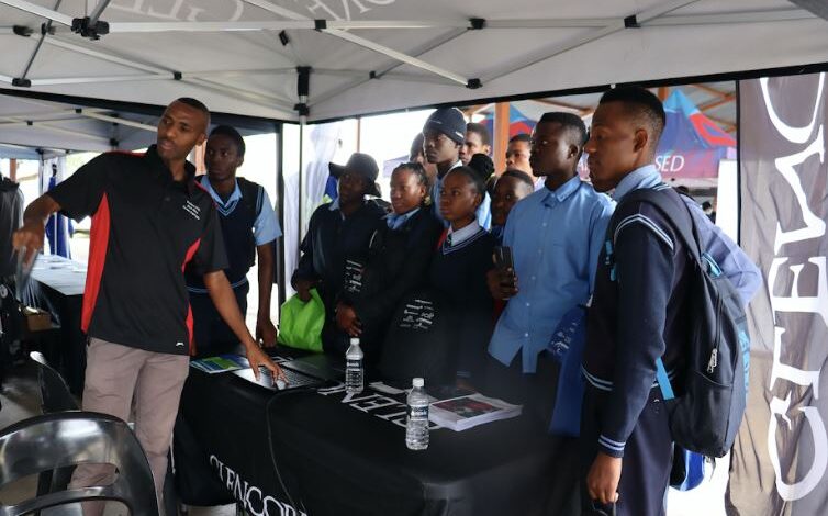 Glencore Ferroalloys joins hands with Eastern Limb mines to prepare school learners for their future careers.