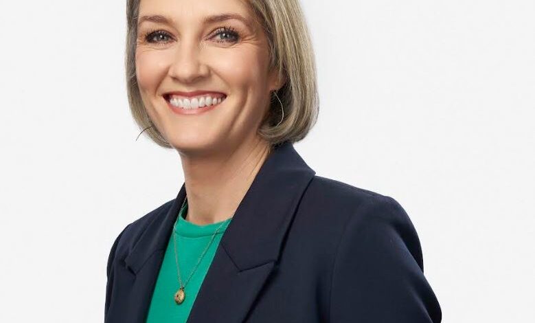 Global gold demand stays strong, supporting record-high prices