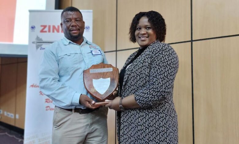 Best technical presentation at Zimbabwe rock engineering symposium goes to SRK