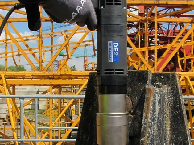 Bolt torqueing and tensioning