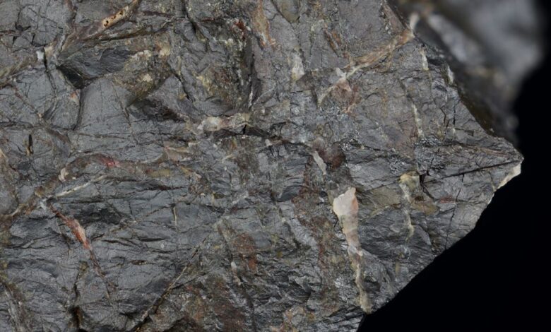 Muchai Mining Kenya, Baosteel Resources ink manganese deal