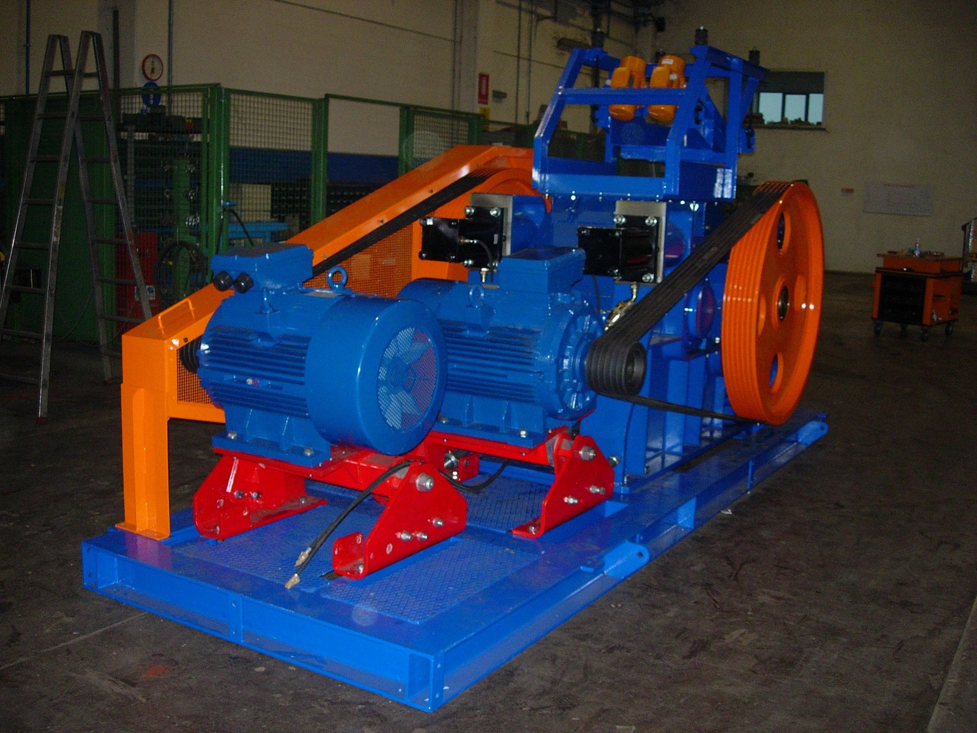 ST-Africa manufactures self-tensioning motor bases that enhance ...